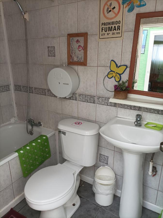 Alojamiento Familiar Rey Bed & Breakfast Пунта Аренас Екстериор снимка