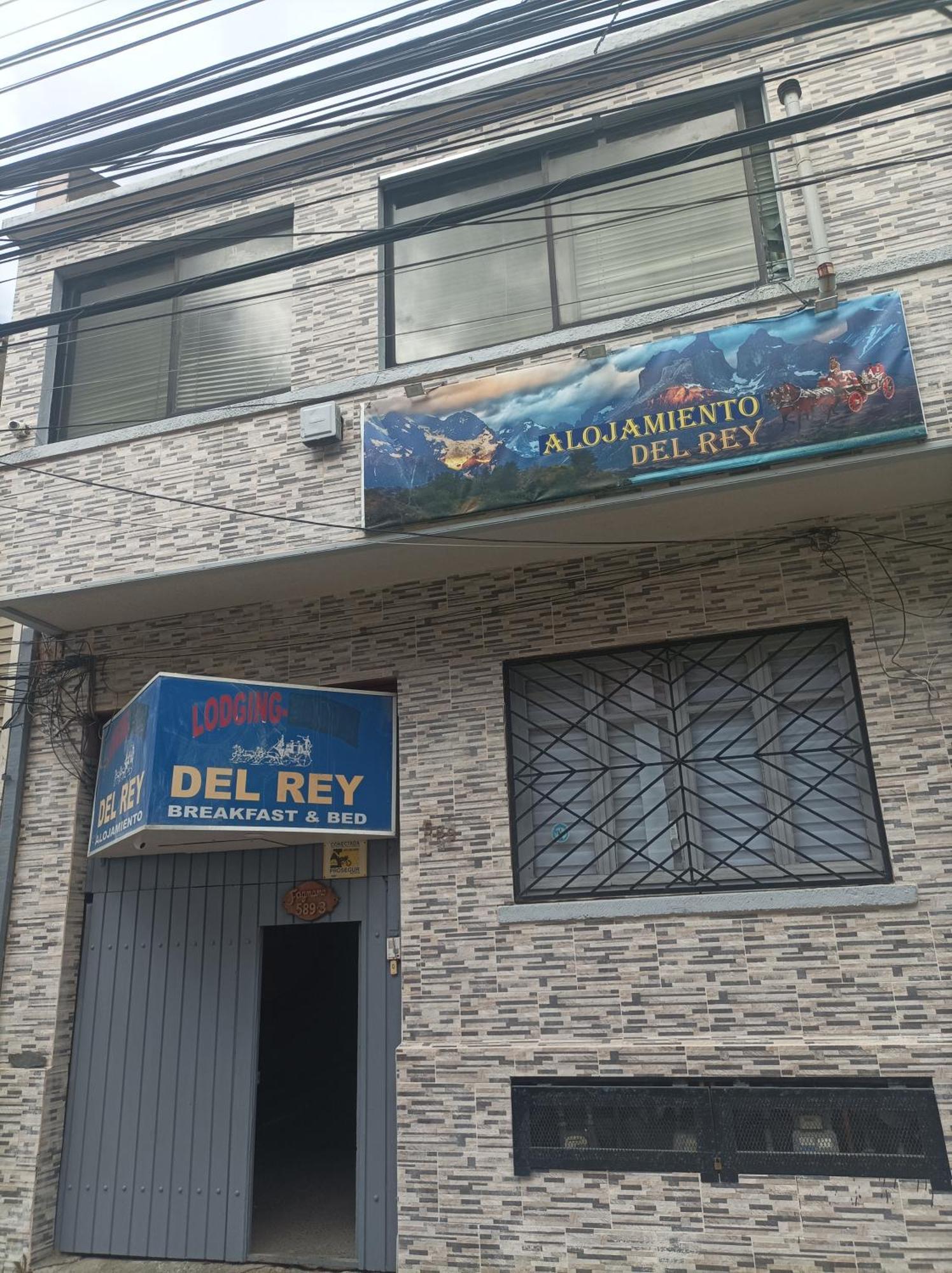 Alojamiento Familiar Rey Bed & Breakfast Пунта Аренас Екстериор снимка