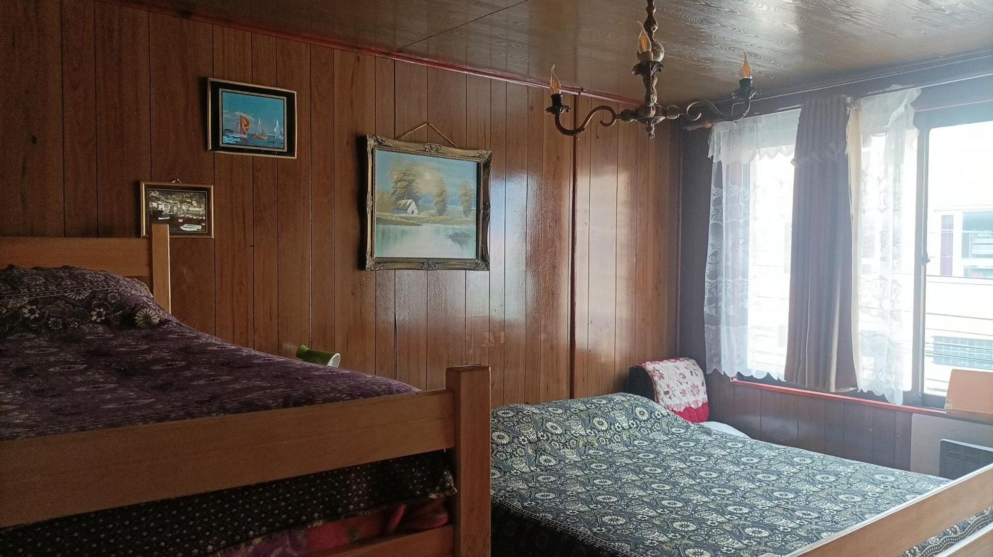 Alojamiento Familiar Rey Bed & Breakfast Пунта Аренас Екстериор снимка