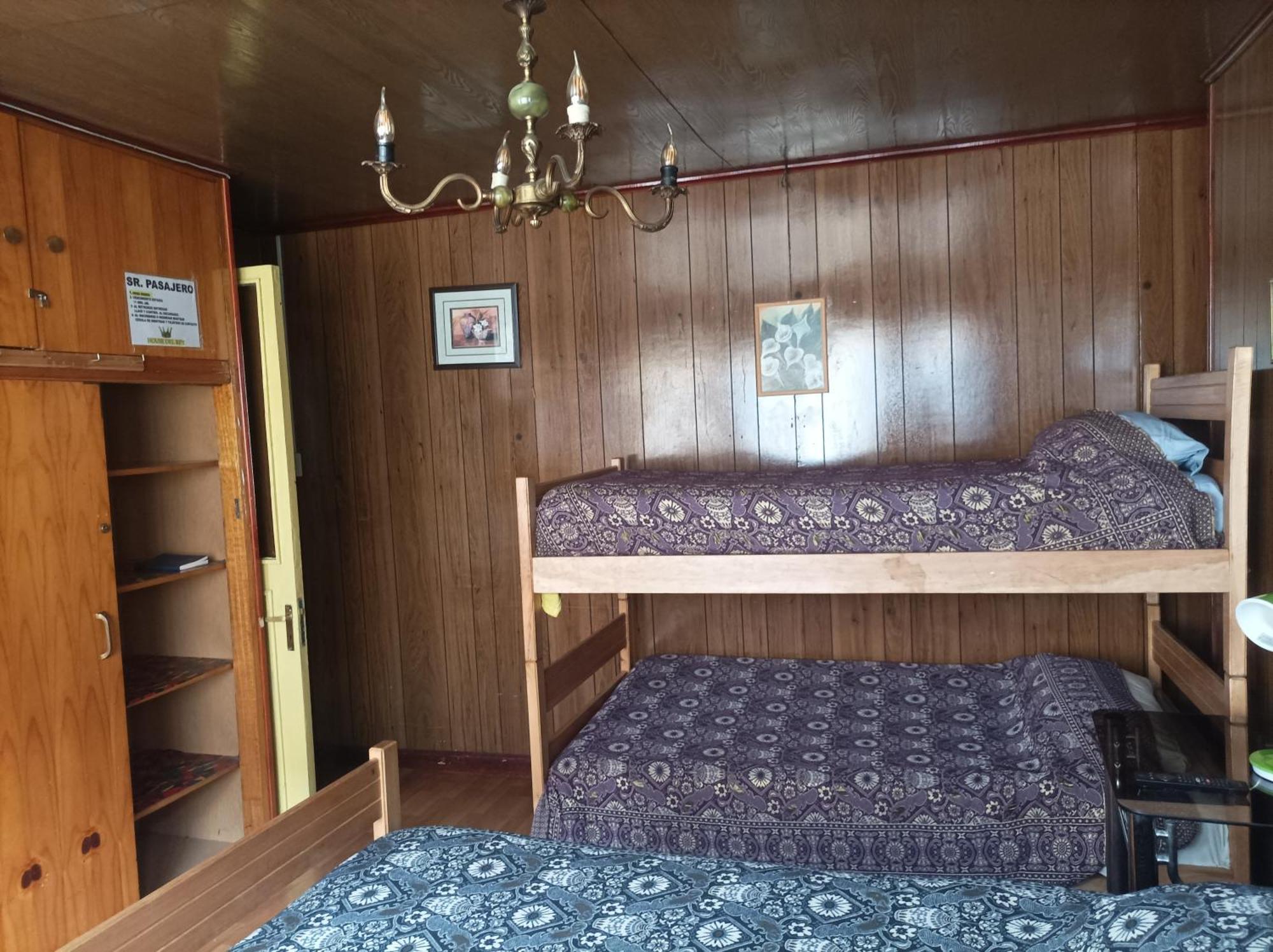 Alojamiento Familiar Rey Bed & Breakfast Пунта Аренас Екстериор снимка