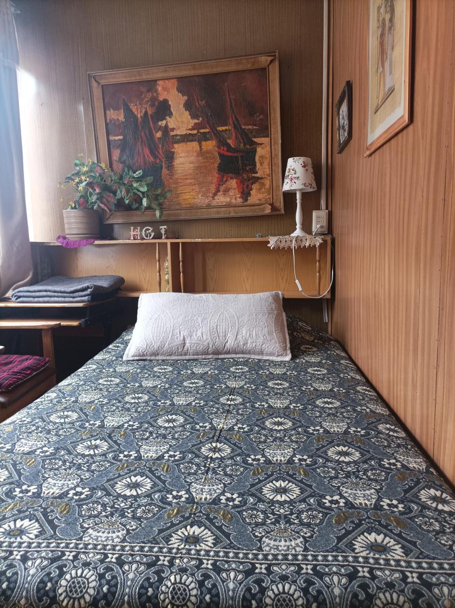 Alojamiento Familiar Rey Bed & Breakfast Пунта Аренас Екстериор снимка