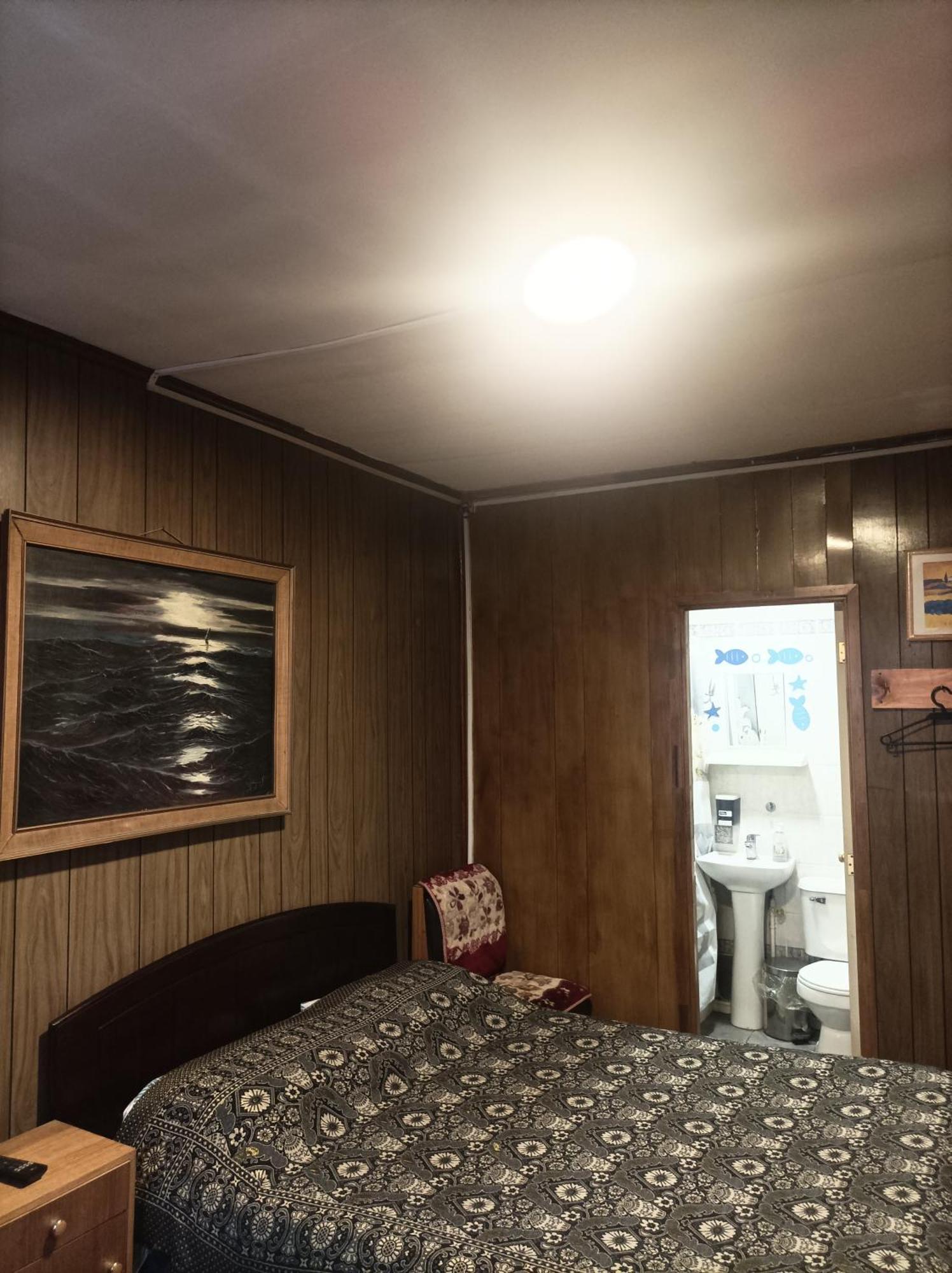 Alojamiento Familiar Rey Bed & Breakfast Пунта Аренас Екстериор снимка