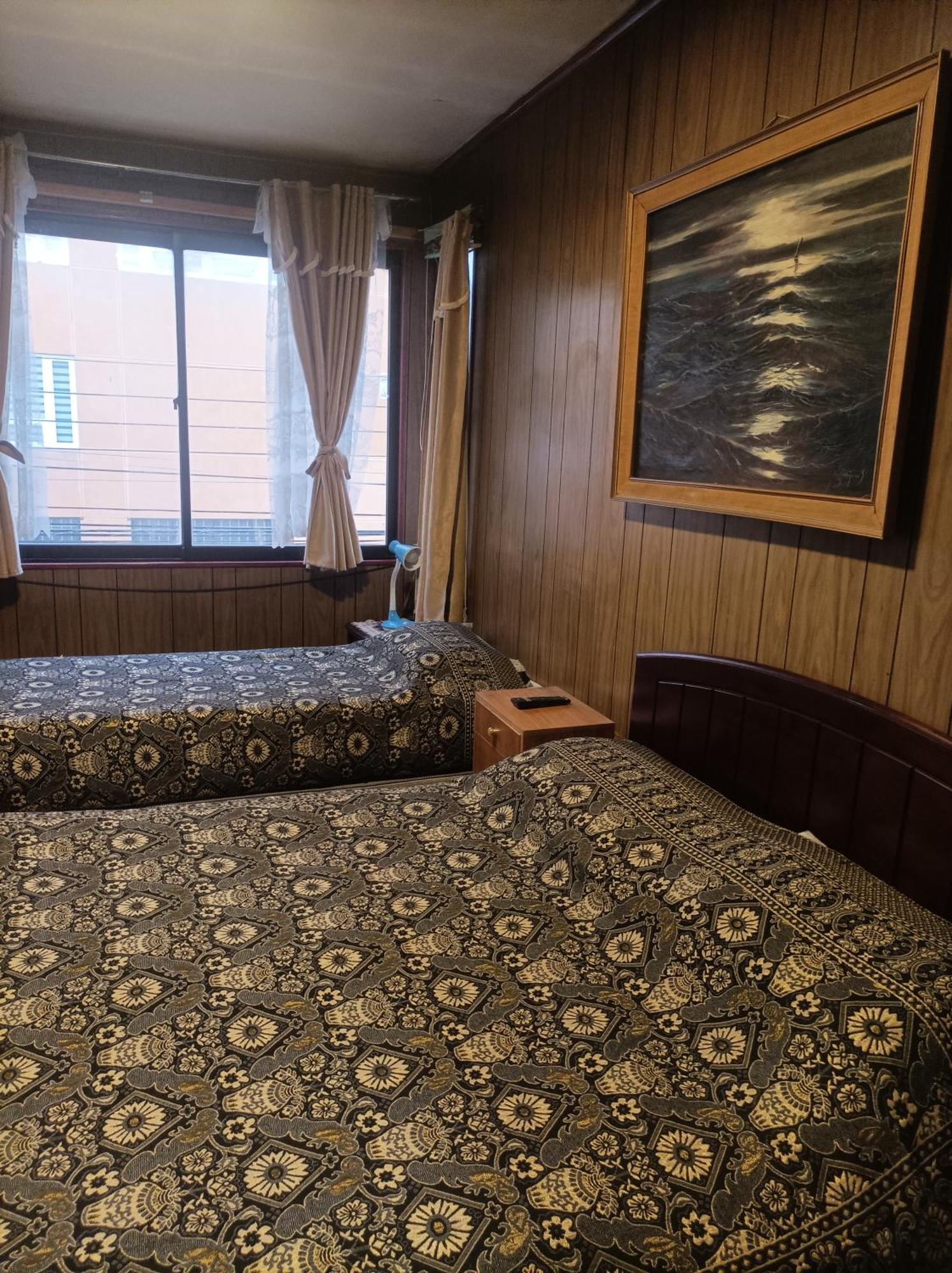Alojamiento Familiar Rey Bed & Breakfast Пунта Аренас Екстериор снимка